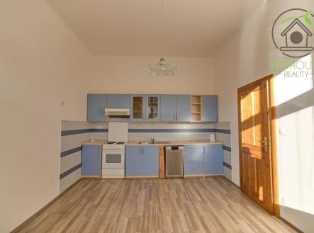 Pronájem bytu 3+1 97 m2 - Plzeň